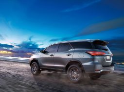 Toyota Fortuner GX2 4×2 204 full