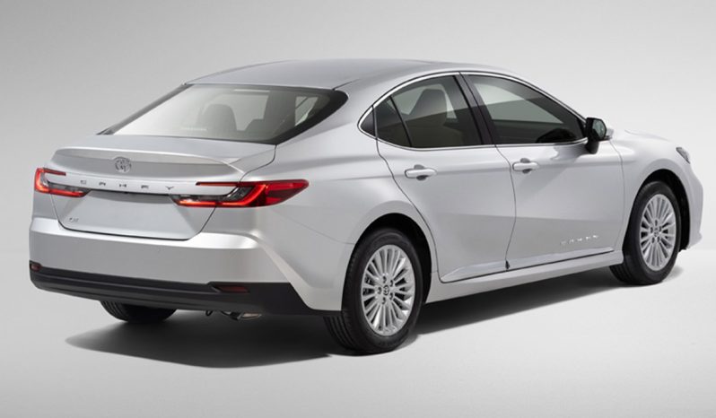 Toyota Camry LE 2024 full